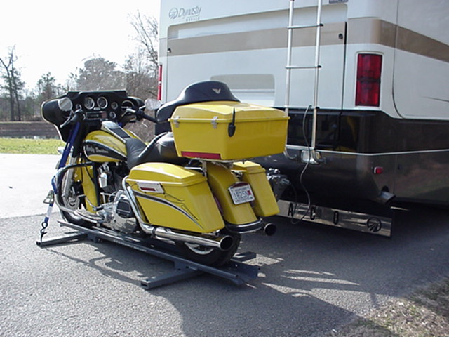 WORLDS BEST RV MOTORCYCLE LIFT BY HYDRALIFT.DRIVE-ON DRIVE-OFF Salvage RV Parts 