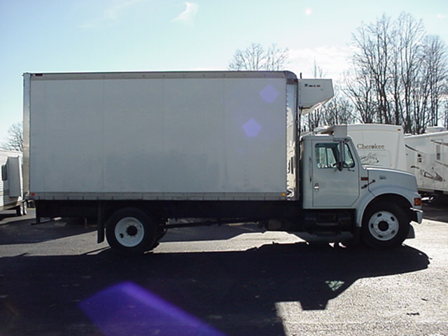 1998 INTERNATIONAL 4700 DT 466E DIESEL 18FT REFER BOX FOR SALE Used RV Parts 