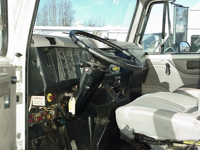 1998 INTERNATIONAL 4700 DT 466E DIESEL 18FT REFER BOX FOR SALE Used RV Parts 