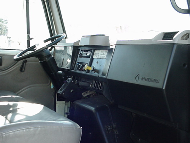 1998 INTERNATIONAL 4700 DT 466E DIESEL 18FT REFER BOX FOR SALE Used RV Parts 