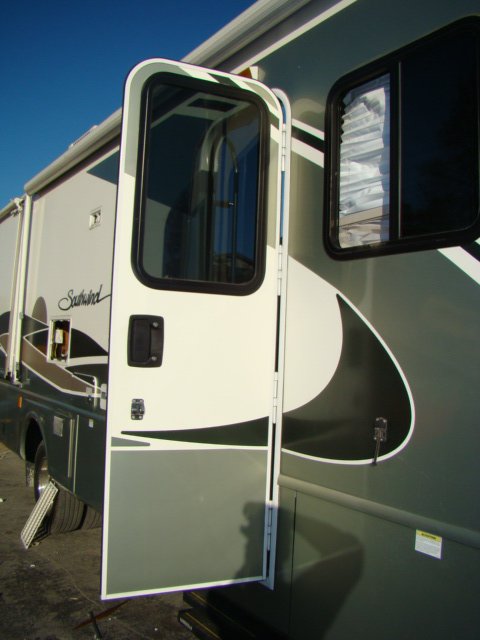 2004 SOUTHWIND 32V BY FLEETWOOD PARTS-SELL WHOLE OR PART OUT Salvage RV Parts 