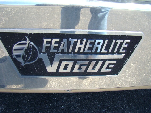 2000 FEATHERLITE VOGUE USED PARTS FOR SALE 45FT 1-SLIDE PARTING OUT Salvage RV Parts 