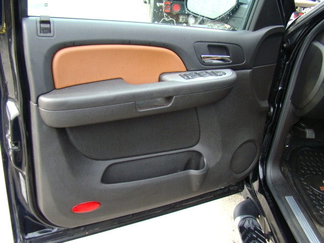 2008 CHEVROLET AVALANCHE Z71 4X4 WRECKED ** BEING REPAIRED ** Used RV Parts 