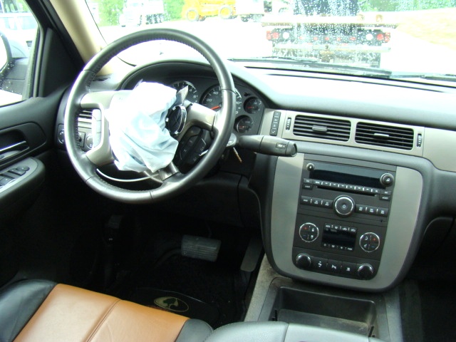 2008 CHEVROLET AVALANCHE Z71 4X4 WRECKED ** BEING REPAIRED ** Used RV Parts