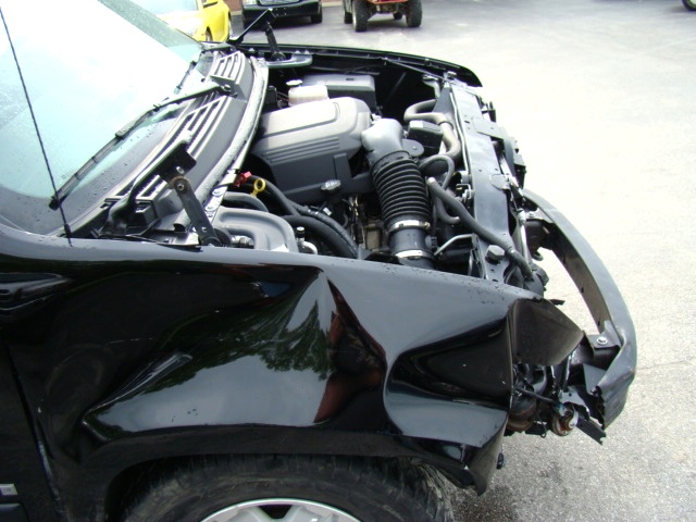 2008 CHEVROLET AVALANCHE Z71 4X4 WRECKED ** BEING REPAIRED ** Used RV Parts 