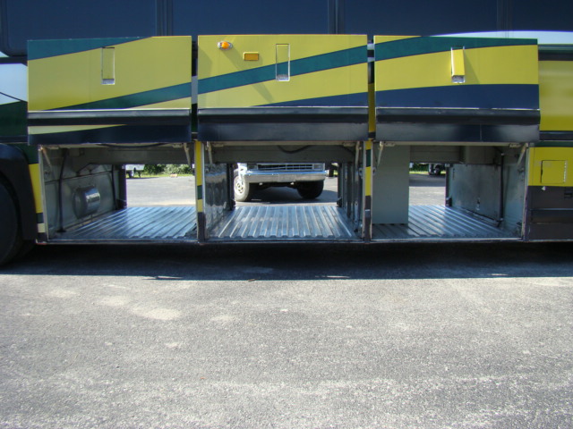 07 LIMO BUS 32-PASSENGER BY MOONLIGHT CONVERSIONS - 1993 MCI CHASSIS Used RV Parts 
