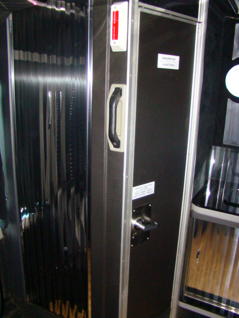 07 LIMO BUS 32-PASSENGER BY MOONLIGHT CONVERSIONS - 1993 MCI CHASSIS Used RV Parts 