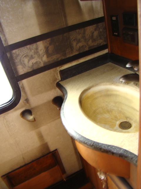 2005 ALLEGRO BUS 40DP DIESEL MOTORHOME 40FT 2-SLIDE SALVAGE / DAMAGED FOR SALE Used RV Parts 