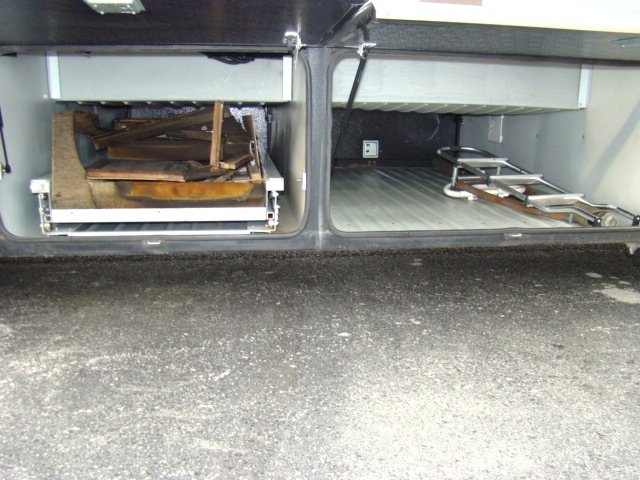 2002 HOLIDAY RAMBERLER USED PARTS 40FT 3 SLIDE RV SALVAGE USED PARTS Salvage RV Parts 