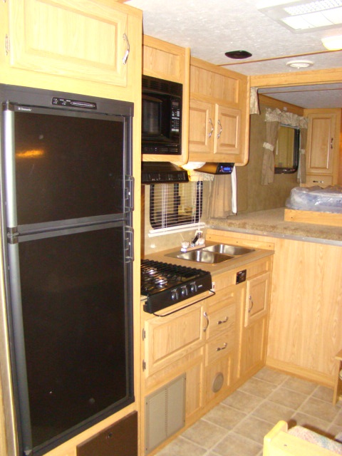 2008 WORK AND PLAY TOY HAULER MODEL 40FK 40FT FOR SALE  Used RV Parts 