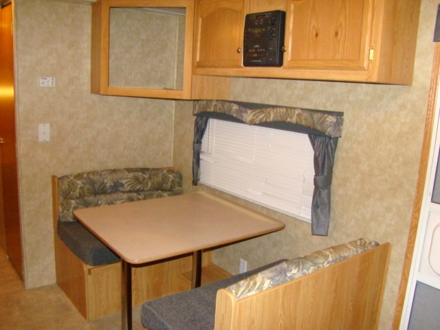 2006 CROSSROADS ZINGER TRAVEL TRAILER FOR SALE 26FT 1-SILDE OUT Used RV Parts 