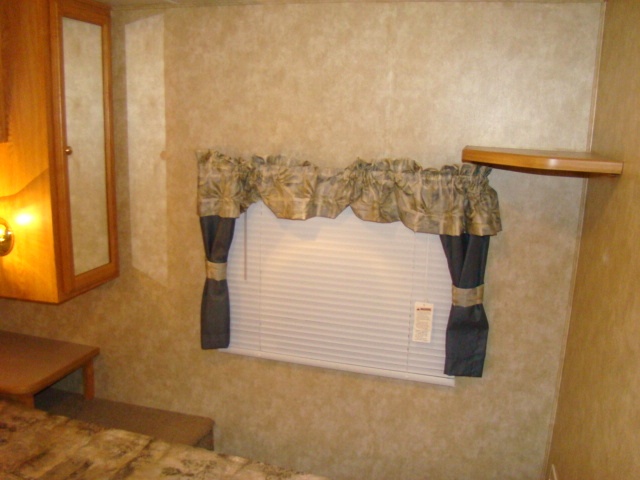 2006 CROSSROADS ZINGER TRAVEL TRAILER FOR SALE 26FT 1-SILDE OUT Used RV Parts 