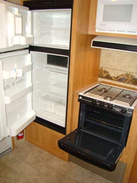 2006 CROSSROADS ZINGER TRAVEL TRAILER FOR SALE 26FT 1-SILDE OUT Used RV Parts 