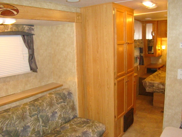 2006 CROSSROADS ZINGER TRAVEL TRAILER FOR SALE 26FT 1-SILDE OUT Used RV Parts 