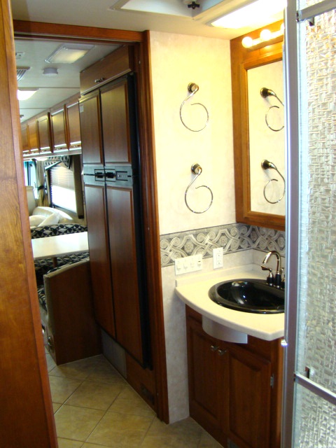2005 FLEETWOOD REVOLUTION 40 FT 2-SLIDE CLASS A DIESEL MOTORHOME Used RV Parts 