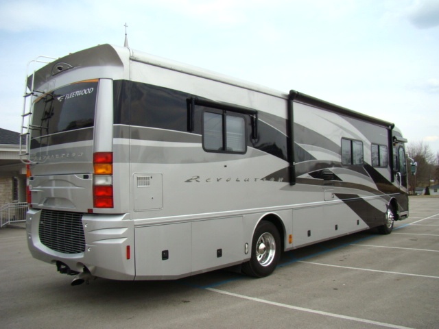 2005 FLEETWOOD REVOLUTION 40 FT 2-SLIDE CLASS A DIESEL MOTORHOME Used RV Parts 