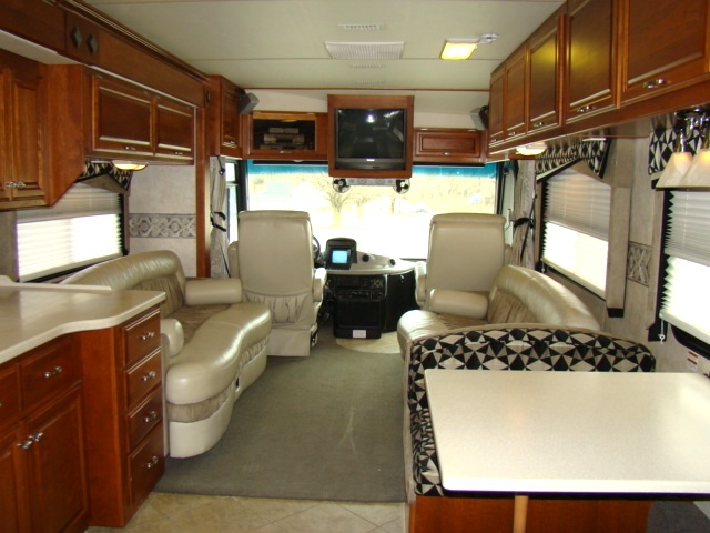 2005 FLEETWOOD REVOLUTION 40 FT 2-SLIDE CLASS A DIESEL MOTORHOME Used RV Parts 