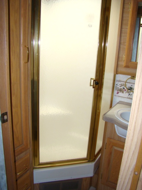 2000 FLEETWOOD BOUNDER 39Z DIESEL 39FT 1 SLIDE Used RV Parts 