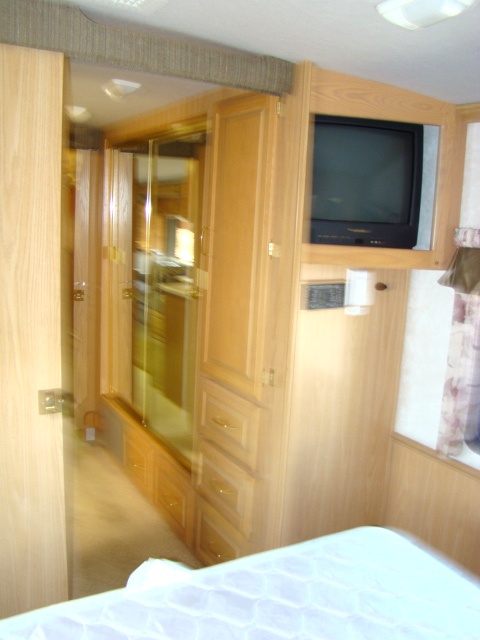 2000 FLEETWOOD BOUNDER 39Z DIESEL 39FT 1 SLIDE Used RV Parts 