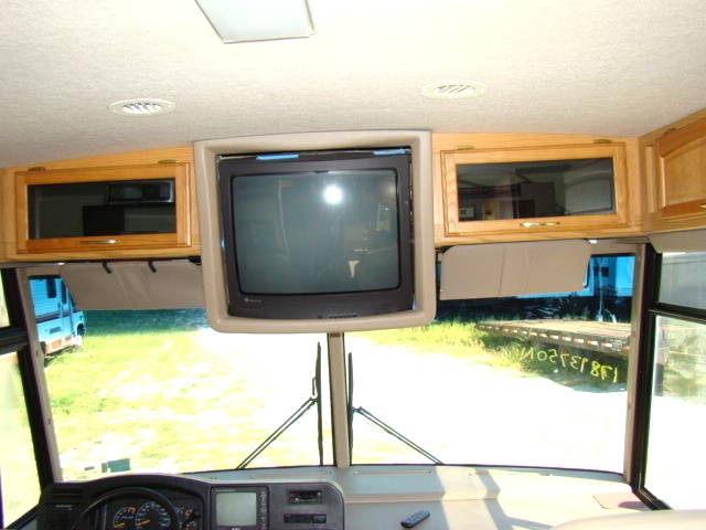 2000 ITASCA SUNCRUISER 32V MOTORHOME FOR SALE - DAMAGED / REPAIRABLE Salvage RV Parts 