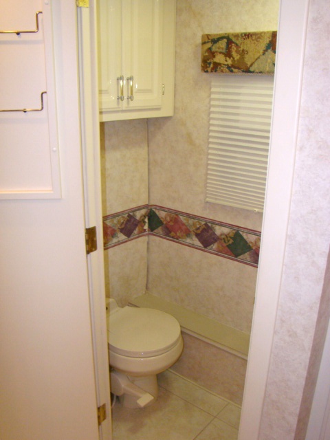 2000 GULF STREAM TOUR MASTER SERIES M-8430 FOR SALE - DAMAGED / REPAIRABLE MOTORHOME Used RV Parts