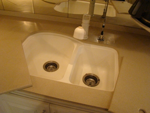 2000 GULF STREAM TOUR MASTER SERIES M-8430 FOR SALE - DAMAGED / REPAIRABLE MOTORHOME Used RV Parts