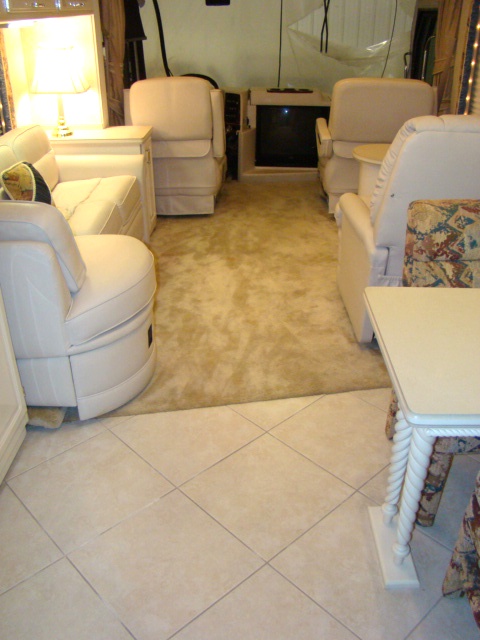 2000 GULF STREAM TOUR MASTER SERIES M-8430 FOR SALE - DAMAGED / REPAIRABLE MOTORHOME Used RV Parts