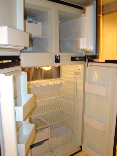 2000 GULF STREAM TOUR MASTER SERIES M-8430 FOR SALE - DAMAGED / REPAIRABLE MOTORHOME Used RV Parts