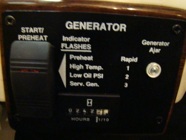 2000 GULF STREAM TOUR MASTER SERIES M-8430 FOR SALE - DAMAGED / REPAIRABLE MOTORHOME Used RV Parts