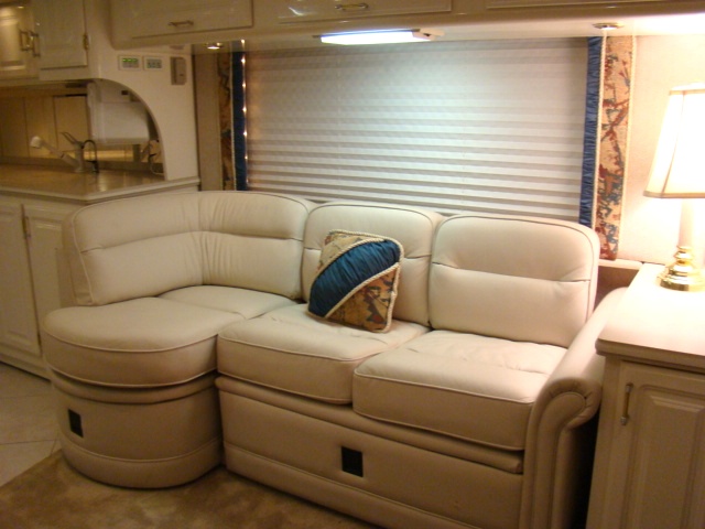 2000 GULF STREAM TOUR MASTER SERIES M-8430 FOR SALE - DAMAGED / REPAIRABLE MOTORHOME Used RV Parts