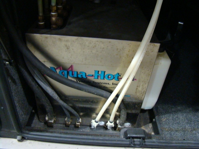 2000 GULF STREAM TOUR MASTER SERIES M-8430 FOR SALE - DAMAGED / REPAIRABLE MOTORHOME Used RV Parts