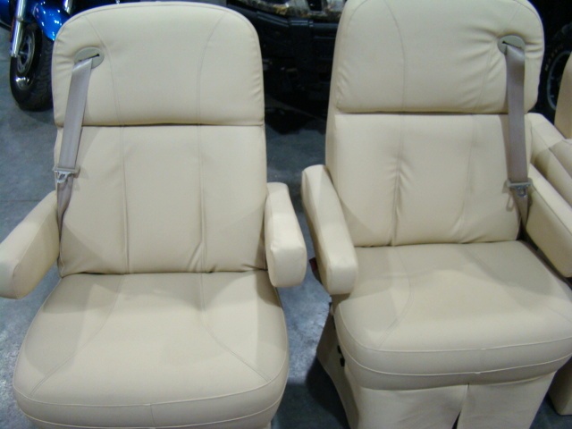 RV SALVAGE SURPLUS FOR SALE MOTORHOME CAPTIAN CHAIRS / FRONT SEATS Salvage RV Parts 