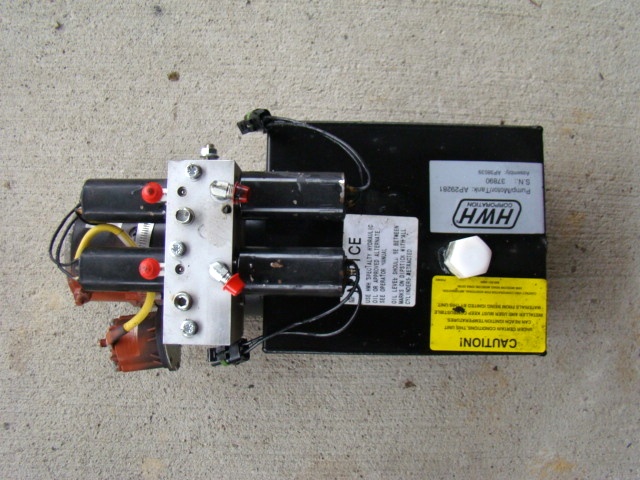Used Hydraulic Pump HWH p/n AP29281  Salvage RV Parts 